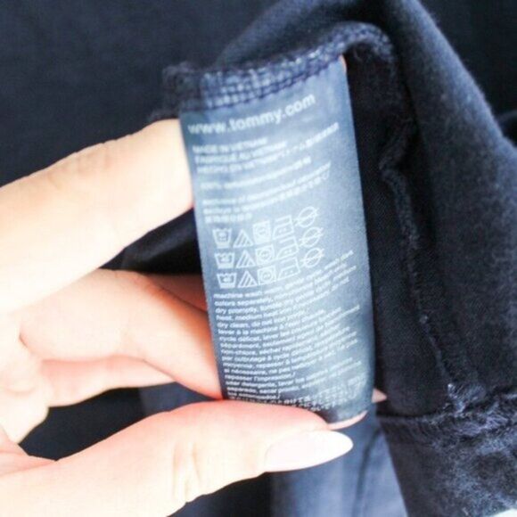 Tommy Hilfiger Women's Signature Stripe Graphic Tee Short Sleeve Crew Neck Small - Picture 7 of 7